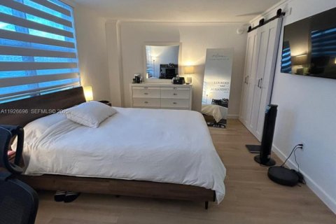 Copropriété à louer à Miami Beach, Floride: 1 chambre, 79.43 m2 № 1986644 - photo 13