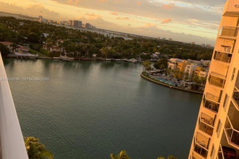 Copropriété à louer à Miami Beach, Floride: 1 chambre, 79.43 m2 № 1986644 - photo 18