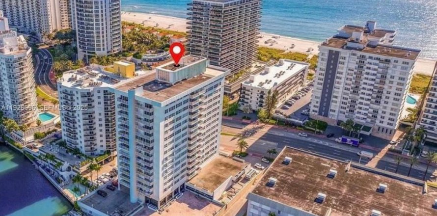 Condo à Miami Beach, Floride, 1 chambre № 1986644