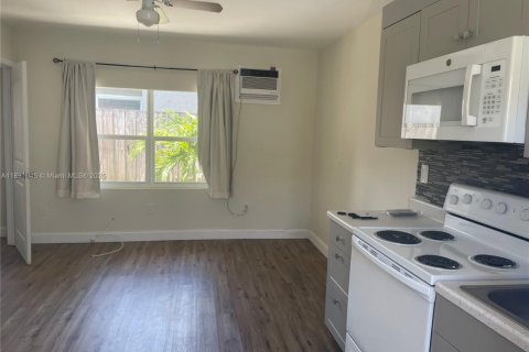 Appartement à louer à Hollywood, Floride: 2 chambres, 126.53 m2 № 1943934 - photo 6