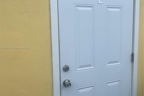 Appartement à louer à Hollywood, Floride: 2 chambres, 126.53 m2 № 1943934 - photo 3