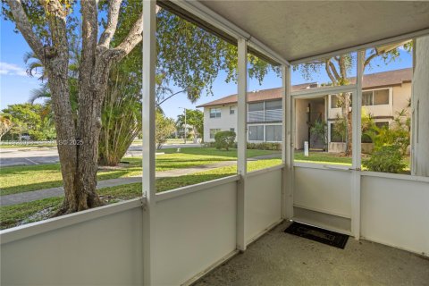 Condo in Margate, Florida, 1 bedroom  № 1988323 - photo 29