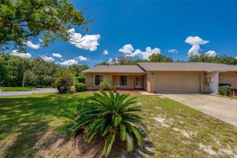 House in DeLand, Florida 3 bedrooms, 149.02 sq.m. № 2287771