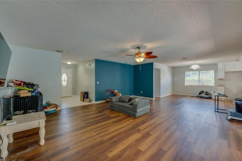 Villa ou maison à vendre à DeLand, Floride: 3 chambres, 149.02 m2 № 2287771 - photo 11
