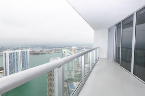 Condo in Miami, Florida, 1 bedroom  № 1999479 - photo 15