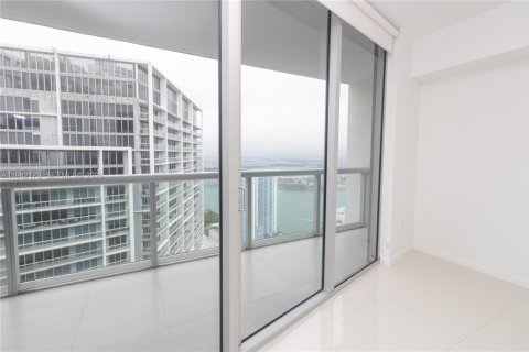 Condo in Miami, Florida, 1 bedroom  № 1999479 - photo 17