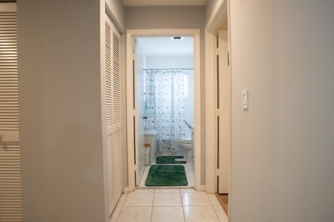Villa ou maison à vendre à Lake Worth, Floride: 2 chambres, 157.93 m2 № 2190995 - photo 13