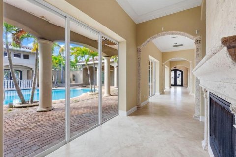 Casa en venta en Apollo Beach, Florida, 5 dormitorios, 662.21 m2 № 2278090 - foto 13