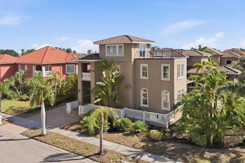 Casa en venta en Apollo Beach, Florida, 5 dormitorios, 662.21 m2 № 2278090 - foto 4