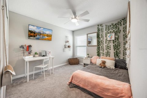 House in FREEDOM CROSSINGS PRESERVE

 in Ocala, Florida 4 bedrooms, 185.8 sq.m. № 1829779 - photo 17