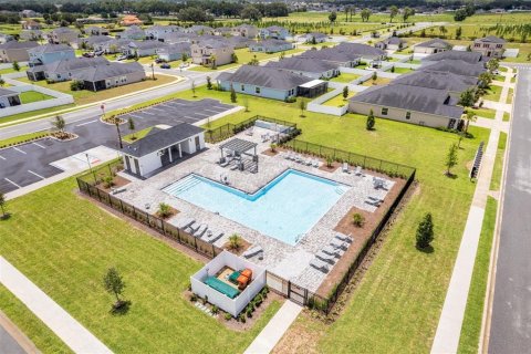 House in FREEDOM CROSSINGS PRESERVE

 in Ocala, Florida 4 bedrooms, 185.8 sq.m. № 1829779 - photo 20