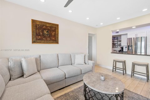 Copropriété à vendre à Fort Lauderdale, Floride: 2 chambres, 83.61 m2 № 2027770 - photo 6