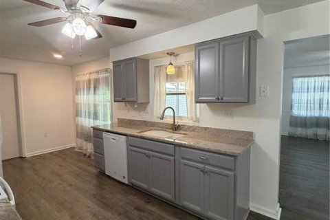 House in Beverly Hills, Florida 2 bedrooms, 126.9 sq.m. № 2166045 - photo 8