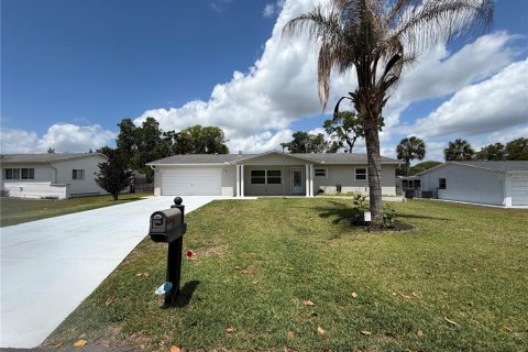 House in Beverly Hills, Florida 2 bedrooms, 126.9 sq.m. № 2166045