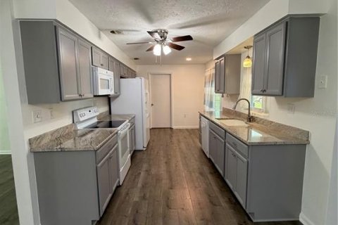 House in Beverly Hills, Florida 2 bedrooms, 126.9 sq.m. № 2166045 - photo 4