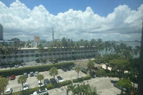 Copropriété à louer à North Bay Village, Floride: 2 chambres, 125.98 m2 № 1889321 - photo 18