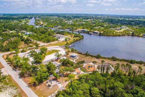 Land in Port Charlotte, Florida № 2166664 - photo 9