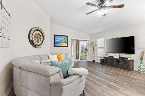 Casa en alquiler en Lakeland, Florida, 3 dormitorios, 132.2 m2 № 1888682 - foto 4