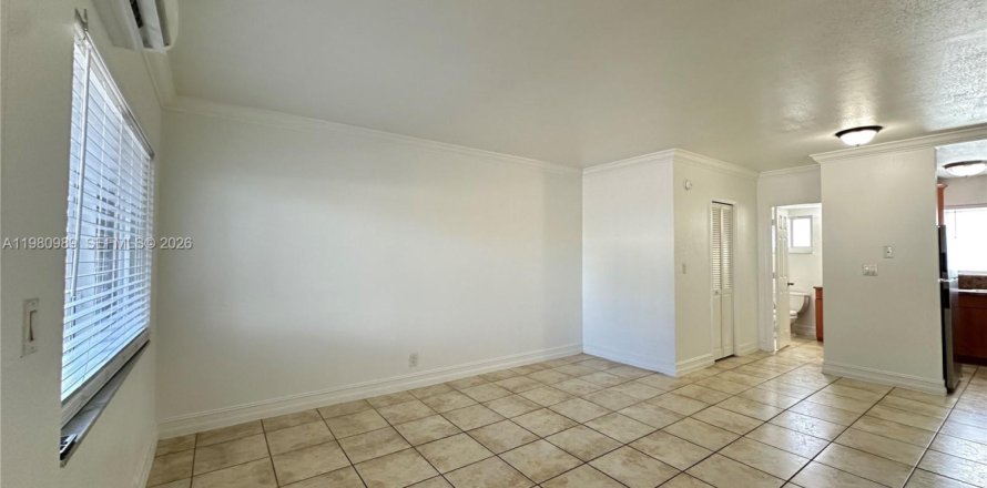 Студия в Форт-Лодердейл, Флорида № 2044196