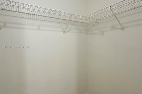 Снять в аренду квартиру в Форт-Лодердейл, Флорида № 2044196 - фото 6