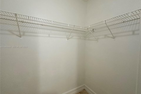 Снять в аренду квартиру в Форт-Лодердейл, Флорида № 2044196 - фото 7