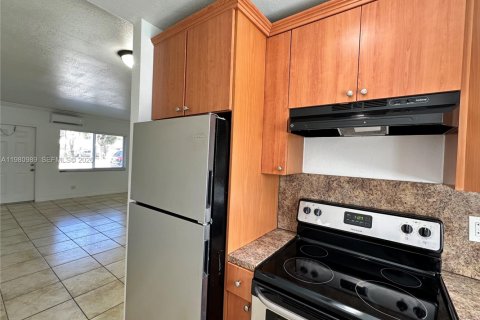 Снять в аренду квартиру в Форт-Лодердейл, Флорида № 2044196 - фото 4