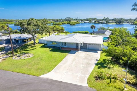 Casa en venta en Englewood, Florida, 3 dormitorios, 176.79 m2 № 1902379 - foto 1