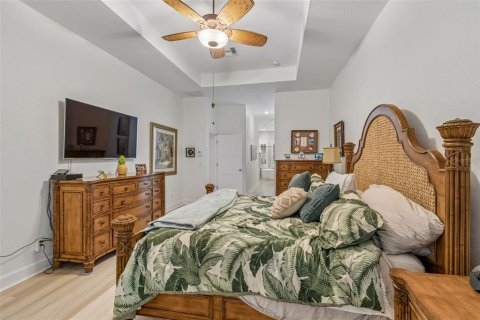 House in Valrico, Florida 4 bedrooms, 252.79 sq.m. № 2289679 - photo 24
