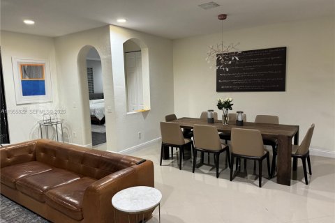 Купить таунхаус в Уэстон, Флорида 4 спальни, 219.25м2, № 2009827 - фото 13