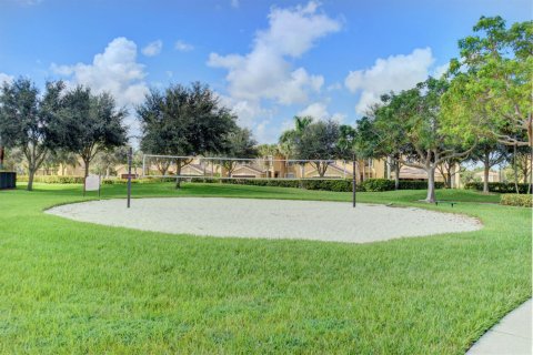 Townhouse in Boynton Beach, Florida 4 bedrooms, 182.65 sq.m. № 2086376 - photo 29