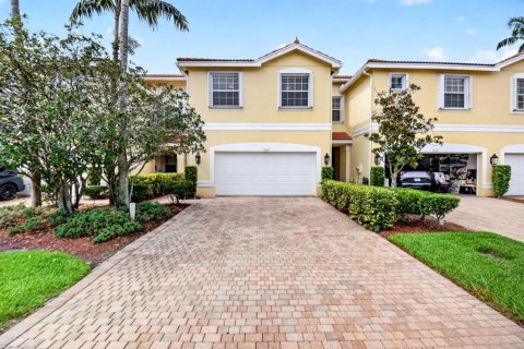 Townhouse in Boynton Beach, Florida 4 bedrooms, 182.65 sq.m. № 2086376