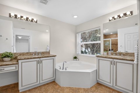 Townhouse in Boynton Beach, Florida 4 bedrooms, 182.65 sq.m. № 2086376 - photo 13