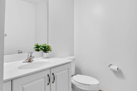 Townhouse in Boynton Beach, Florida 4 bedrooms, 182.65 sq.m. № 2086376 - photo 10
