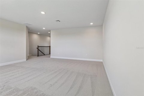 House in Apopka, Florida 5 bedrooms, 346.62 sq.m. № 2202556 - photo 28
