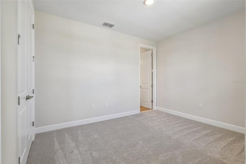 House in Apopka, Florida 5 bedrooms, 346.62 sq.m. № 2202556 - photo 23