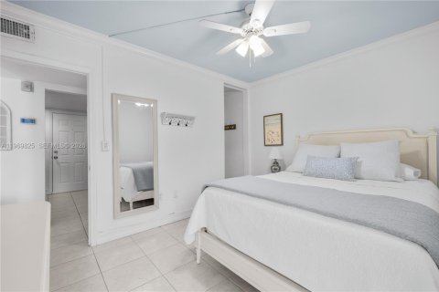 Condominio en venta en Key Biscayne, Florida, 1 dormitorio, 56.67 m2 № 2032046 - foto 4