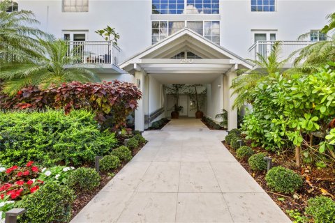 Condominio en Key Biscayne, Florida, 1 dormitorio  № 2032046