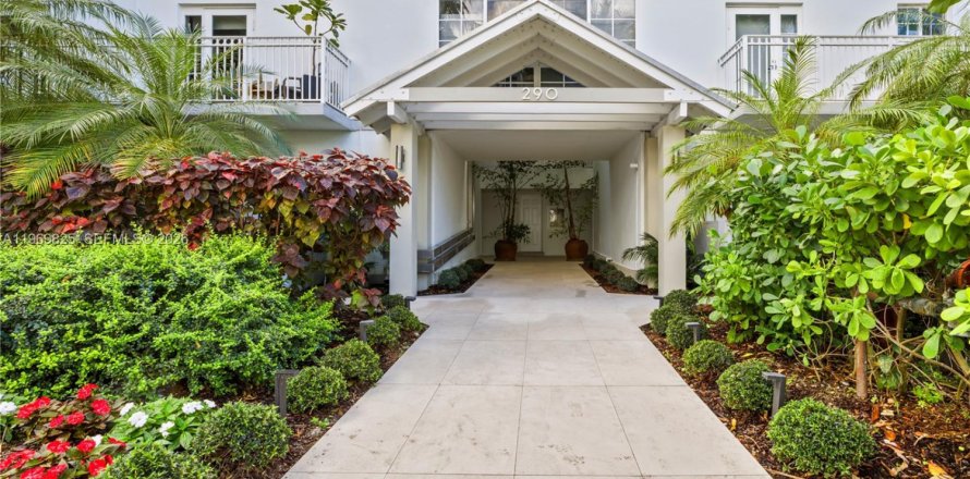 Condominio en Key Biscayne, Florida, 1 dormitorio  № 2032046