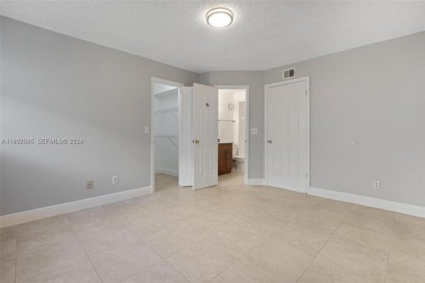 Copropriété à louer à Sunrise, Floride: 2 chambres, 98.94 m2 № 1996515 - photo 30