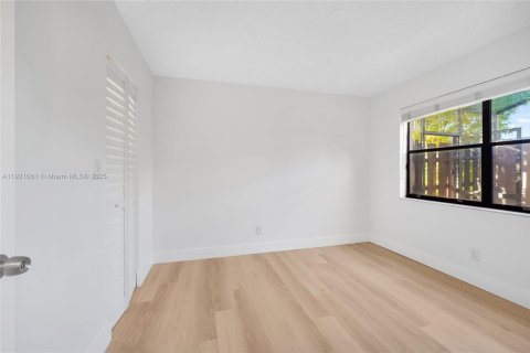 Condominio en venta en Pembroke Pines, Florida, 2 dormitorios, 127.09 m2 № 1975647 - foto 14