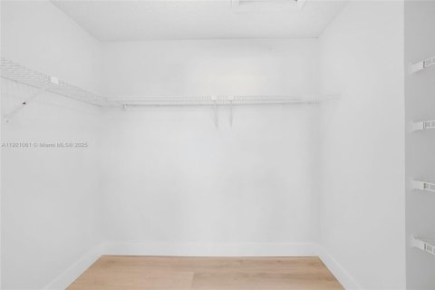 Condominio en venta en Pembroke Pines, Florida, 2 dormitorios, 127.09 m2 № 1975647 - foto 18