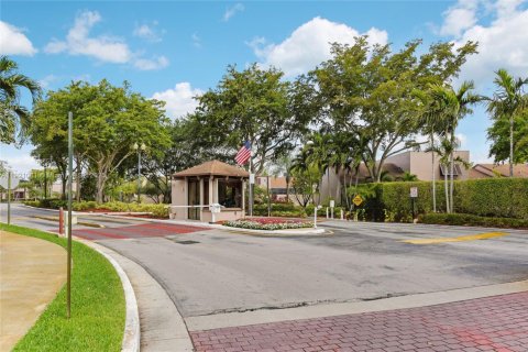 Condominio en venta en Pembroke Pines, Florida, 2 dormitorios, 127.09 m2 № 1975647 - foto 22