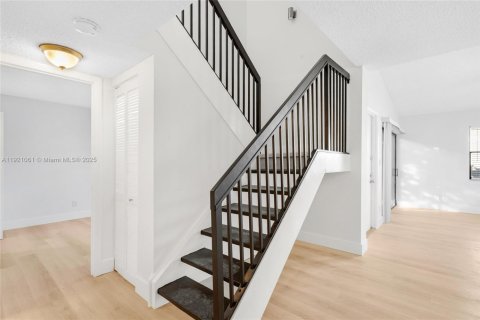 Condominio en venta en Pembroke Pines, Florida, 2 dormitorios, 127.09 m2 № 1975647 - foto 11