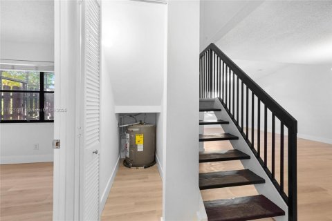 Condominio en venta en Pembroke Pines, Florida, 2 dormitorios, 127.09 m2 № 1975647 - foto 10