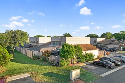 Condominio en venta en Pembroke Pines, Florida, 2 dormitorios, 127.09 m2 № 1975647 - foto 25