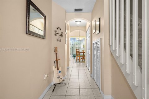 Adosado en venta en Dania Beach, Florida, 3 dormitorios, 128.39 m2 № 2068725 - foto 6