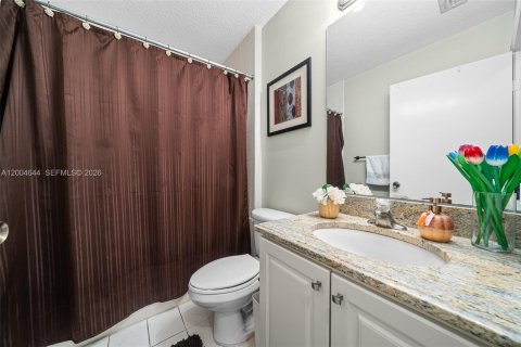 Adosado en venta en Dania Beach, Florida, 3 dormitorios, 128.39 m2 № 2068725 - foto 8
