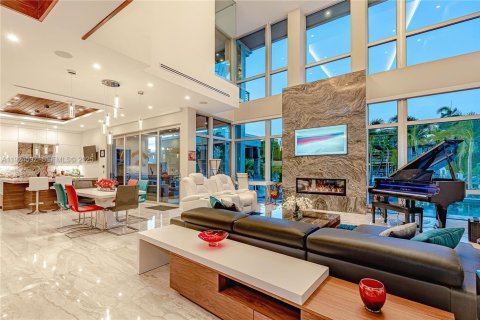 Villa ou maison à vendre à Fort Lauderdale, Floride: 3 chambres, 395.3 m2 № 1996420 - photo 11