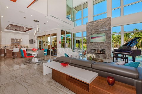 Villa ou maison à vendre à Fort Lauderdale, Floride: 3 chambres, 395.3 m2 № 1996420 - photo 7