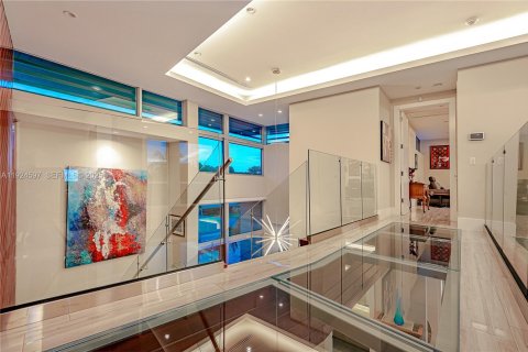 Villa ou maison à vendre à Fort Lauderdale, Floride: 3 chambres, 395.3 m2 № 1996420 - photo 22